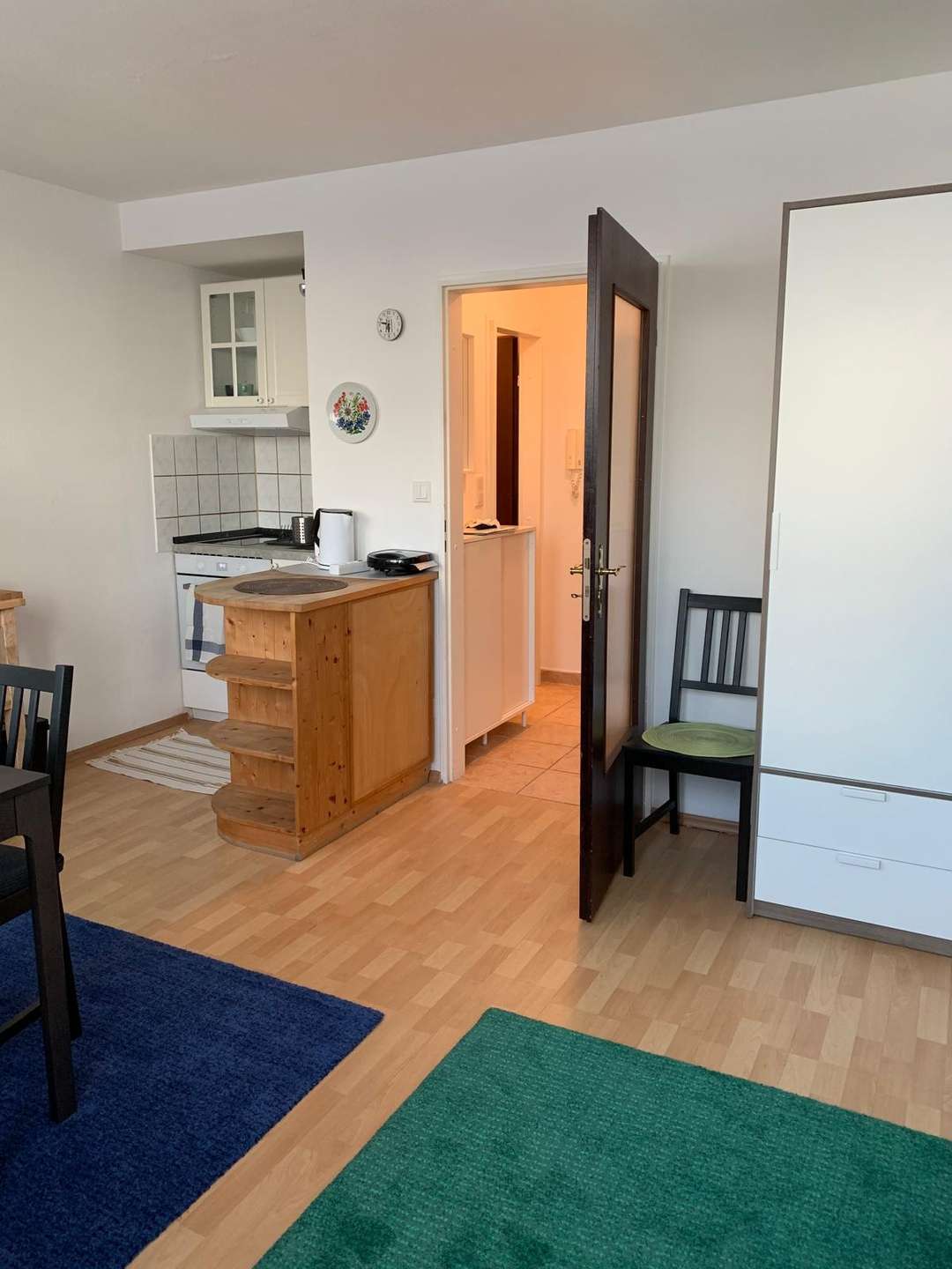 Kapitalanlage in München-Pasing: Möbliertes 1-Zimmer-Apartment – Bild 1 von 6