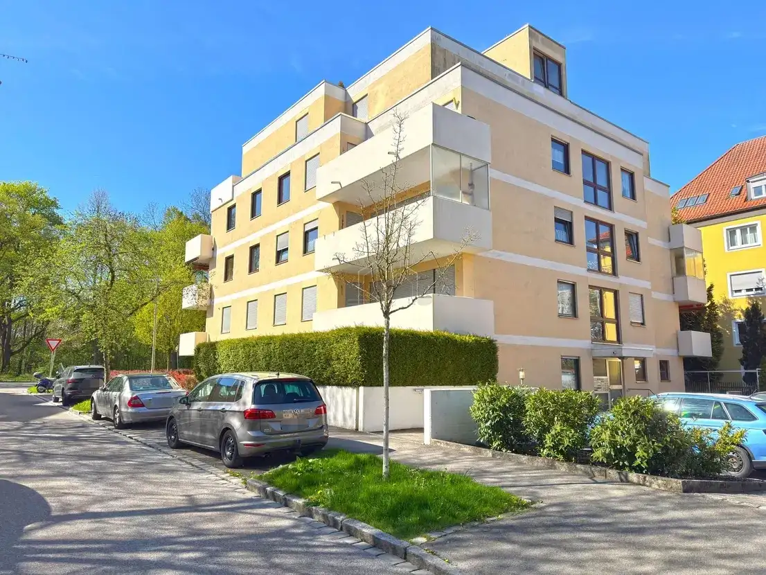 Sonnige 2 Zimmer Terrassenwohnung nahe in Augsburg Hochfeld